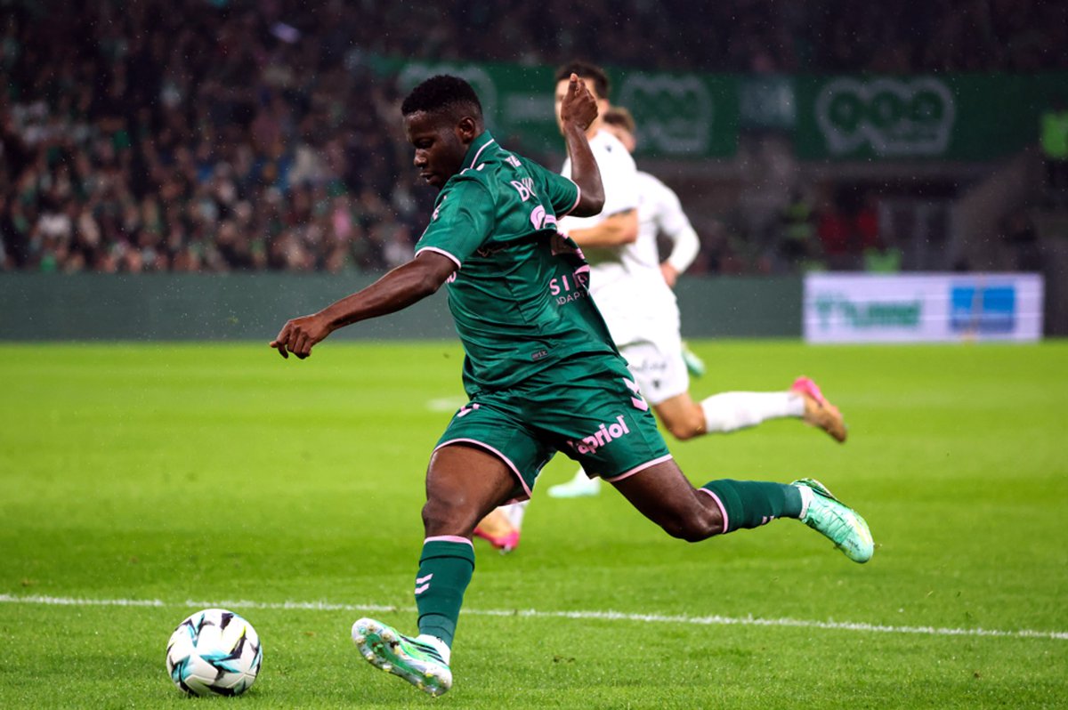 Les Verts plument les Canaris